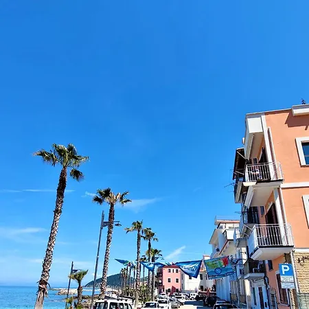 Panoramico Per 4 Sul Lungomare Di Castellabate